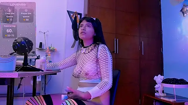 Mattilda 18 online show from 10/18/25, 08:53