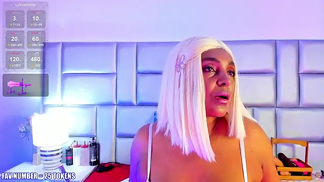 LovelyNickii online show from 11/19/25, 01:00