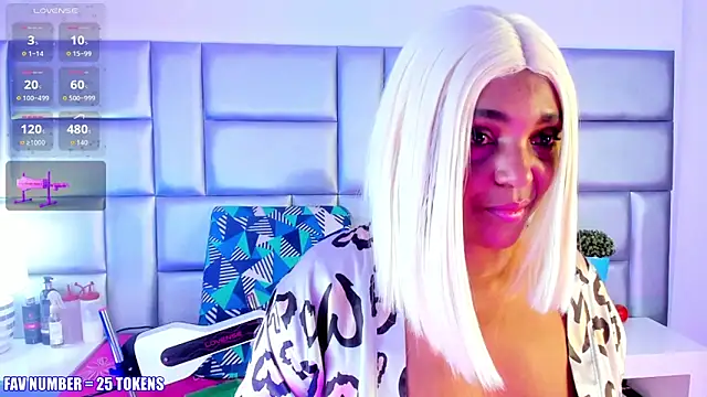 LovelyNickii online show from 11/20/25, 01:00