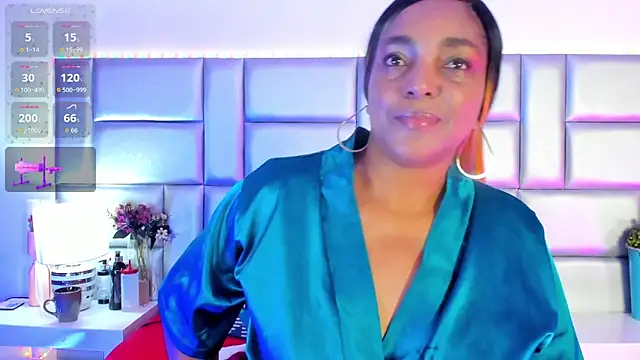 LovelyNickii online show from 05/12/26, 12:24