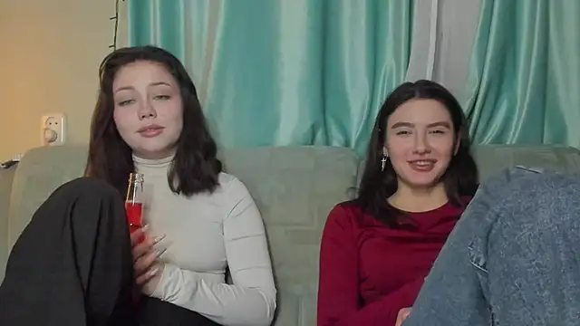 Snapshot of honey_love_honeyy chatting on 01/23/25, 09:50 honey love honeyy online show from 01/23/25, 09:50