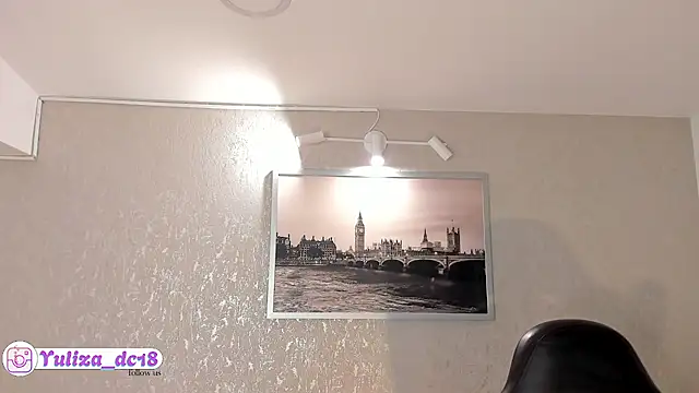 Luxury Woman online show from 10/03/25, 03:58