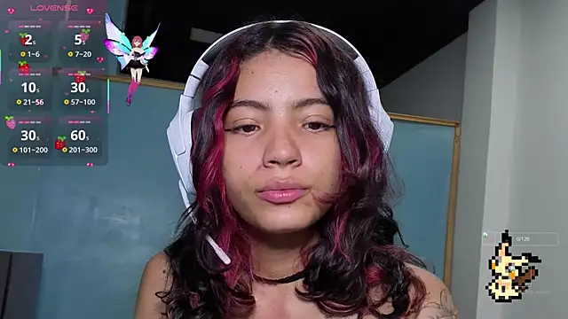 Snapshot of Lovelyamyy chatting on 09/25/25, 01:15 Lovelyamyy online show from 09/25/25, 01:15