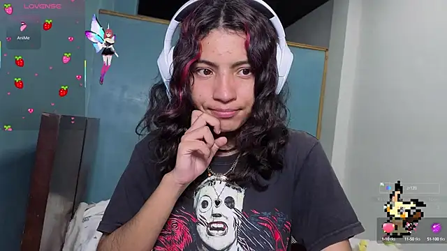 Snapshot of Lovelyamyy chatting on 10/12/25, 03:38 Lovelyamyy online show from 10/12/25, 03:38