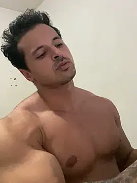 Snapshot of Lucasfit24 chatting on 02/09/25, 03:32 Lucasfit24 online show from 02/09/25, 03:32