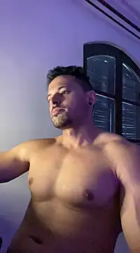 Snapshot of Lucasfit24 chatting on 02/26/25, 12:25 Lucasfit24 online show from 02/26/25, 12:25