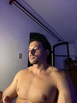 Snapshot of Lucasfit24 chatting on 03/12/25, 11:33 Lucasfit24 online show from 03/12/25, 11:33