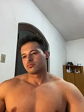 Snapshot of Lucasfit24 chatting on 03/20/25, 11:34 Lucasfit24 online show from 03/20/25, 11:34