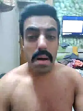 vaibhavchugh38 online show from 02/08/25, 11:02