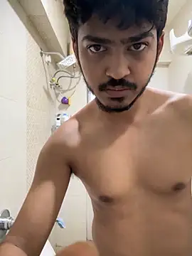 Snapshot of cute_modell chatting on 10/16/25, 05:19 cute modell online show from 10/16/25, 05:19