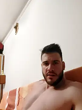 Snapshot of Razzfabz chatting on 09/26/25, 08:24 Razzfabz online show from 09/26/25, 08:24