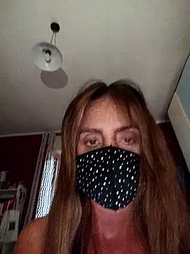 Snapshot of Akemi_rossi chatting on 09/15/25, 10:26 Akemi rossi online show from 09/15/25, 10:26