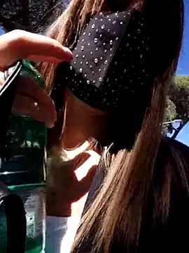 Snapshot of Akemi_rossi chatting on 10/06/25, 12:02 Akemi rossi online show from 10/06/25, 12:02