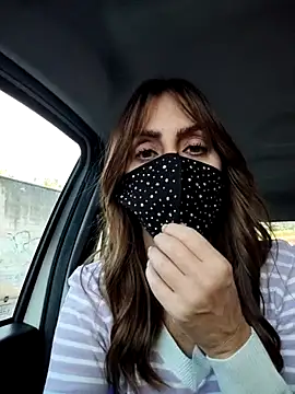 Snapshot of Akemi_rossi chatting on 10/19/25, 01:45 Akemi rossi online show from 10/19/25, 01:45