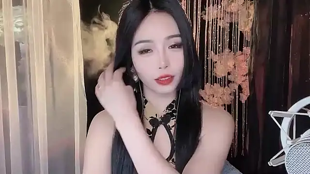 ying-love520 online show from 02/01/25, 02:02