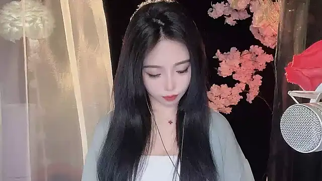 ying-love520 online show from 02/07/25, 02:26