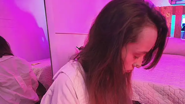 Snapshot of coral_jonesss chatting on 10/06/25, 02:25 coral jonesss online show from 10/06/25, 02:25