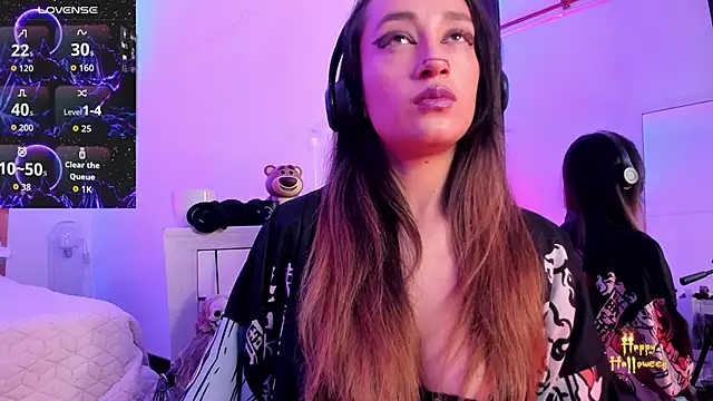 Snapshot of coral_jonesss chatting on 10/25/25, 03:18 coral jonesss online show from 10/25/25, 03:18