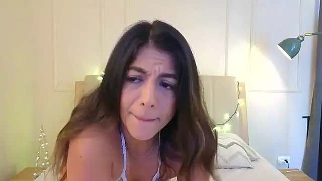 Snapshot of mr_danni chatting on 11/16/25, 05:07 mr danni online show from 11/16/25, 05:07