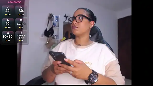 leslycarsson online show from 10/18/25, 08:53