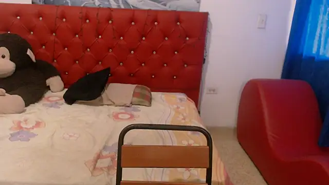 kitty squirt28 online show from 02/05/25, 07:20