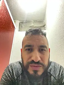 leonardohot1987 online show from 01/11/25, 03:34