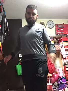 leonardohot1987 online show from 02/13/25, 05:16