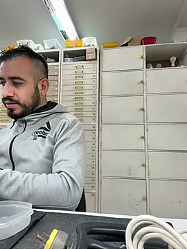 leonardohot1987 online show from 03/07/25, 03:28