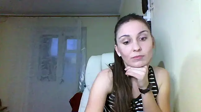 Yuliia30 online show from 01/12/25, 02:30