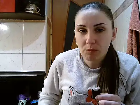 Yuliia30 online show from 02/05/26, 04:55