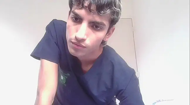 Snapshot of Axel_Twink1 chatting on 02/05/25, 04:58 Axel Twink1 online show from 02/05/25, 04:58