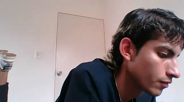 Snapshot of Axel_Twink1 chatting on 02/07/25, 05:29 Axel Twink1 online show from 02/07/25, 05:29