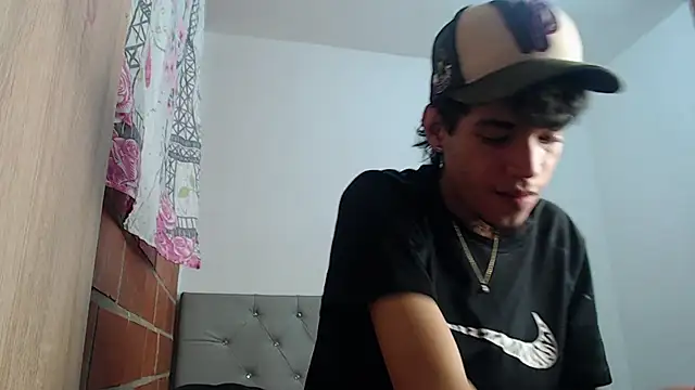 Alejandro bigdick x online show from 02/08/25, 07:59