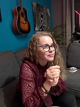 Miss luxiole online show from 09/14/25, 08:52