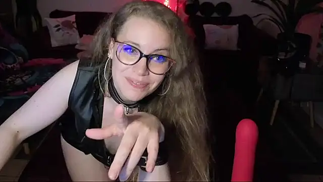 Miss luxiole online show from 11/27/25, 05:59