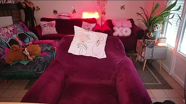 Miss luxiole online show from 07/05/26, 10:00