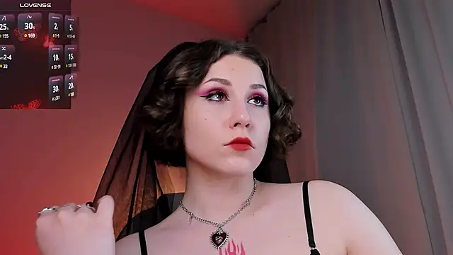 Eva Moss  online show from 01/31/25, 03:30