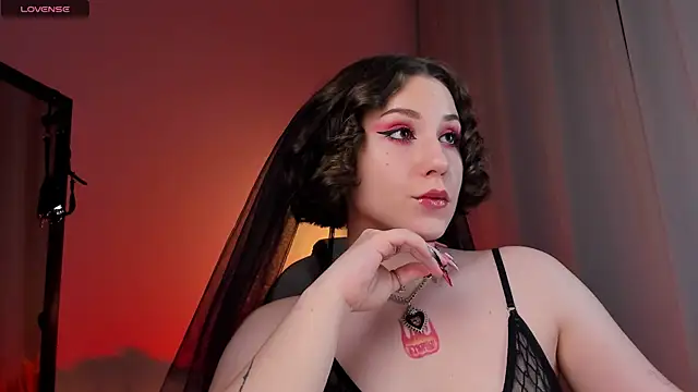 Eva Moss  online show from 02/19/25, 08:52