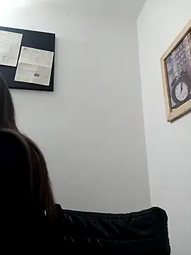 Snapshot of CHARLOTTE_1711 chatting on 02/05/25, 11:17 CHARLOTTE 1711 online show from 02/05/25, 11:17