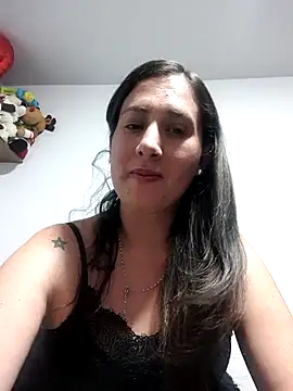 CHARLOTTE 1711 online show from 09/28/25, 04:40