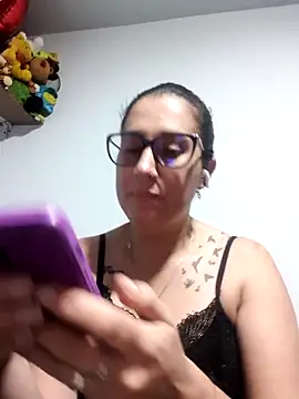 CHARLOTTE 1711 online show from 10/21/25, 03:51