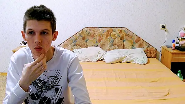 Snapshot of Lester_Broo chatting on 03/09/25, 02:50 Lester Broo online show from 03/09/25, 02:50