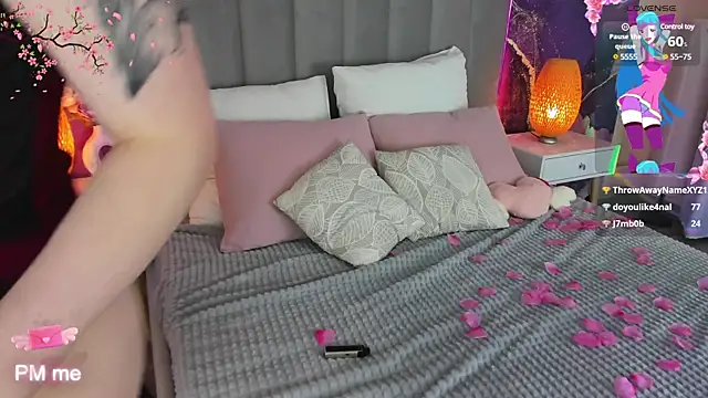 Snapshot of JessicaAddams chatting on 03/07/25, 08:11 JessicaAddams online show from 03/07/25, 08:11