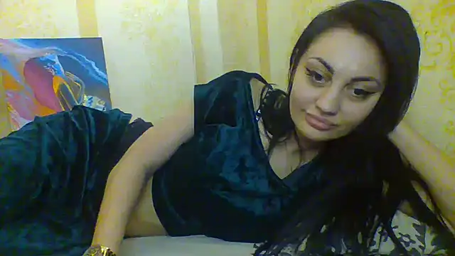 Snapshot of tinaloverxs chatting on 01/17/25, 02:39 tinaloverxs online show from 01/17/25, 02:39