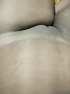 Snapshot of gatinha776 chatting on 02/23/25, 01:13 gatinha776 online show from 02/23/25, 01:13