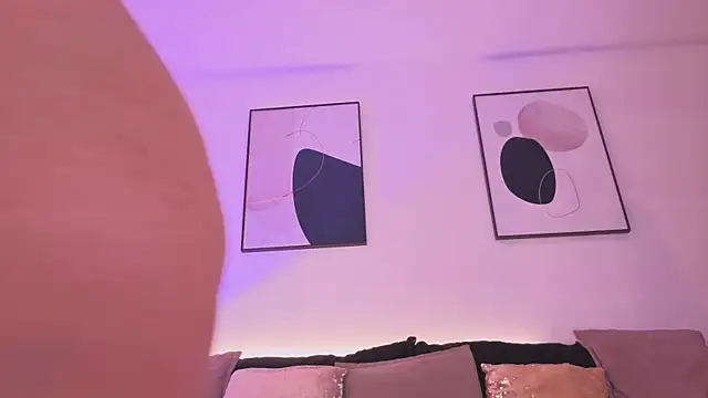 ahri moon1 online show from 06/08/26, 02:28