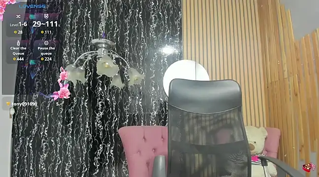 Snapshot of Iam_zaia chatting on 02/21/25, 10:48 Iam zaia online show from 02/21/25, 10:48