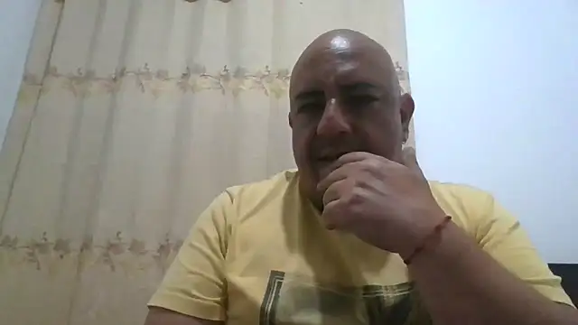 Snapshot of Sr_JakoXXXX chatting on 11/14/25, 04:11 Sr JakoXXXX online show from 11/14/25, 04:11