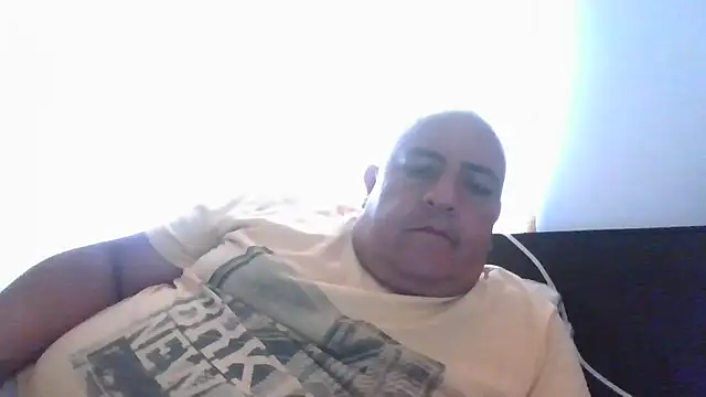 Snapshot of Sr_JakoXXXX chatting on 11/15/25, 09:21 Sr JakoXXXX online show from 11/15/25, 09:21