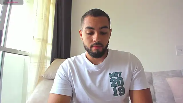 arturguy00 online show from 01/11/25, 06:33